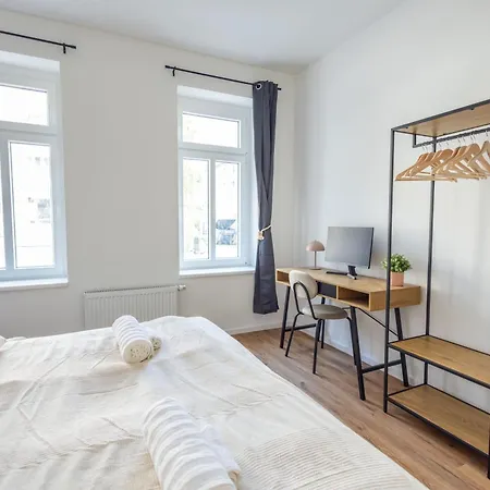 아파트 Nuvana Moderne 3-zimmer Mit Balkon, Arbeitsplatz & 10min Zur Innenstadt 라이프치히