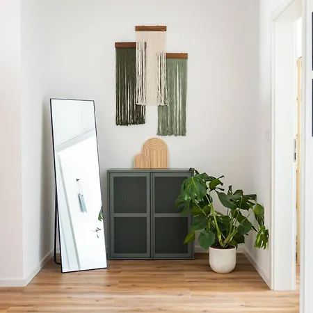 Nuvana Moderne 3-zimmer Mit Balkon, Arbeitsplatz & 10min Zur Innenstadt