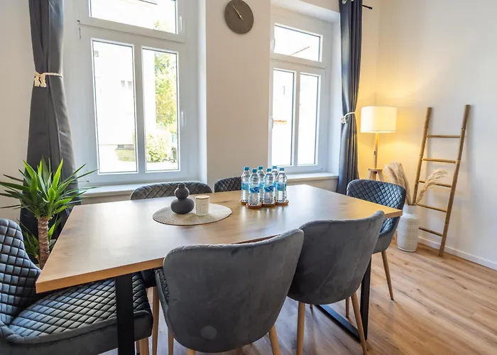 Nuvana Moderne 3-zimmer Mit Balkon, Arbeitsplatz & 10min Zur Innenstadt Lägenhet *