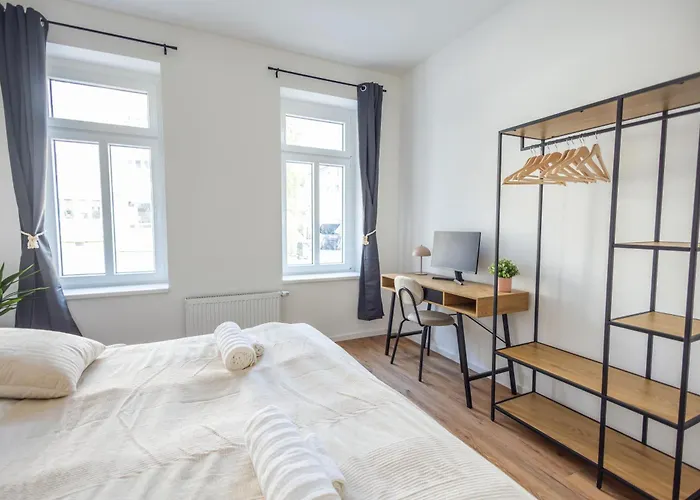 Lägenhet Nuvana Moderne 3-zimmer Mit Balkon, Arbeitsplatz & 10min Zur Innenstadt Leipzig