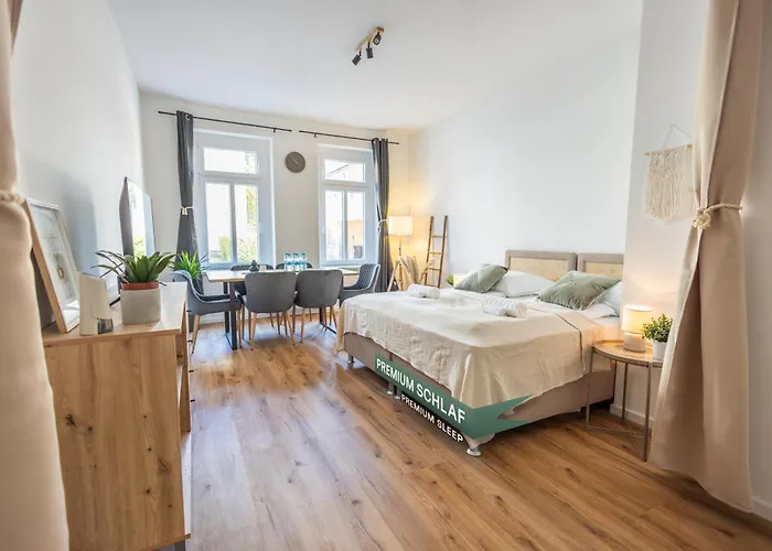 Nuvana Moderne 3-zimmer Mit Balkon, Arbeitsplatz & 10min Zur Innenstadt